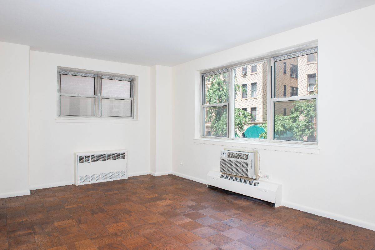 Zweben Team-Top Upper EastnSide Realtor-340 East 80th St #2C-web-07